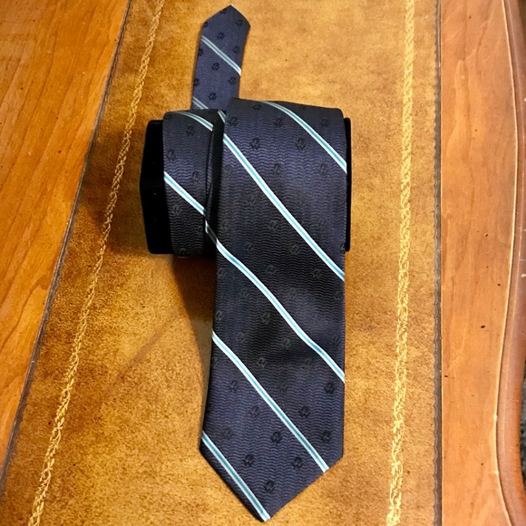 Murphy & Hartelius vintage Navy w/thin stripes tie - Picture 1 of 5